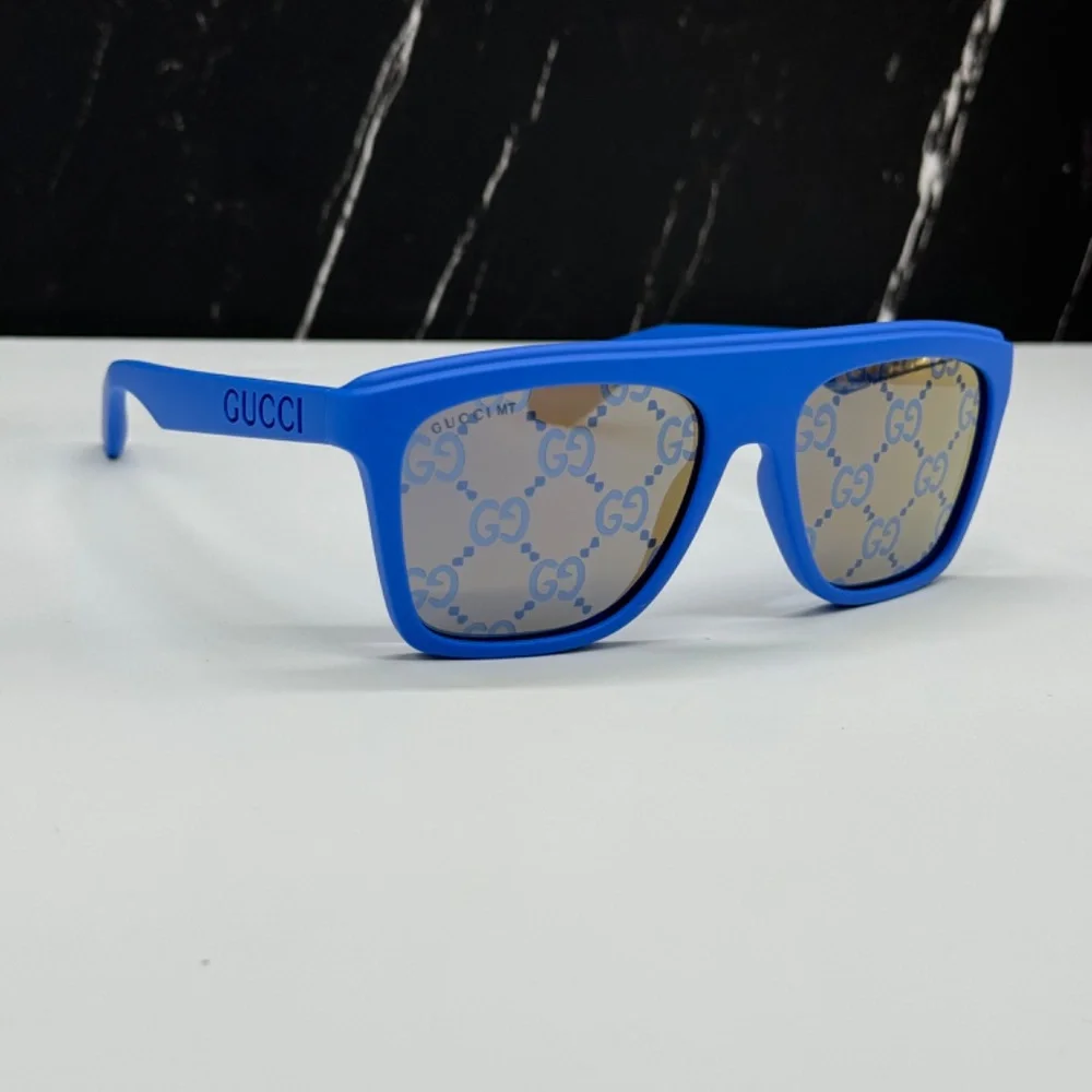 NEW GUCCI UNISEX SHIELD SUNGLASSES